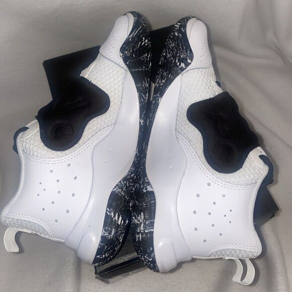 Under Armour PS Zone BB 2 Boys Shoe Sneakers Gym Sports Size 6Y 3026637 101 New - Picture 7 of 10